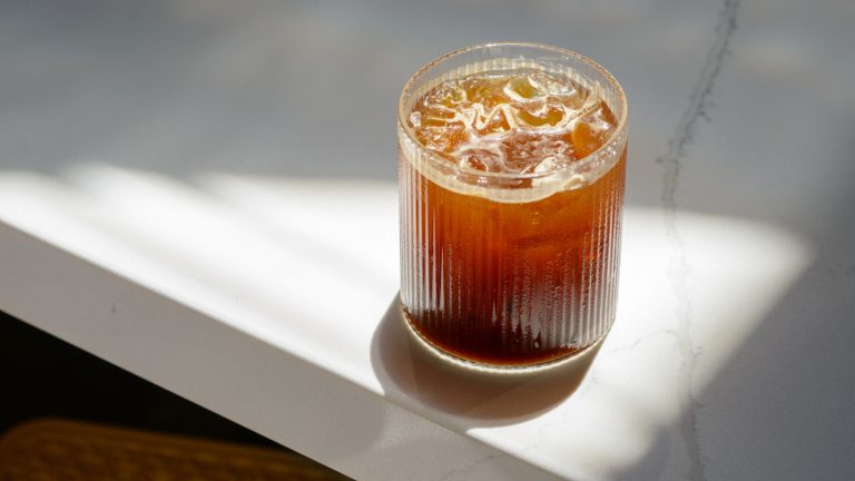 Combine Ginger Ale and Coffee for a Refreshing Boost