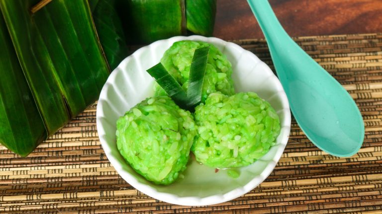 Why Is Sticky Rice Green? Unveiling the Secret of Its Vibrant Color