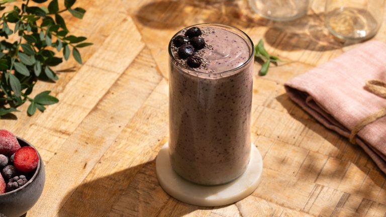 Low-Carb Berry Avocado Smoothie