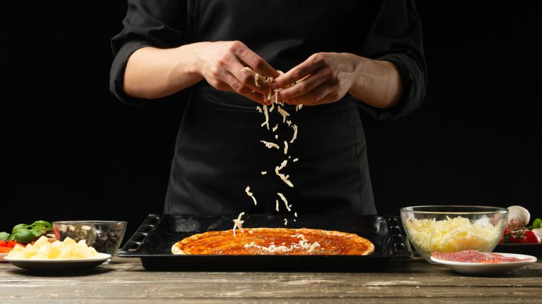 Discover the Benefits of Skillet-Baked Upside Down Pizza