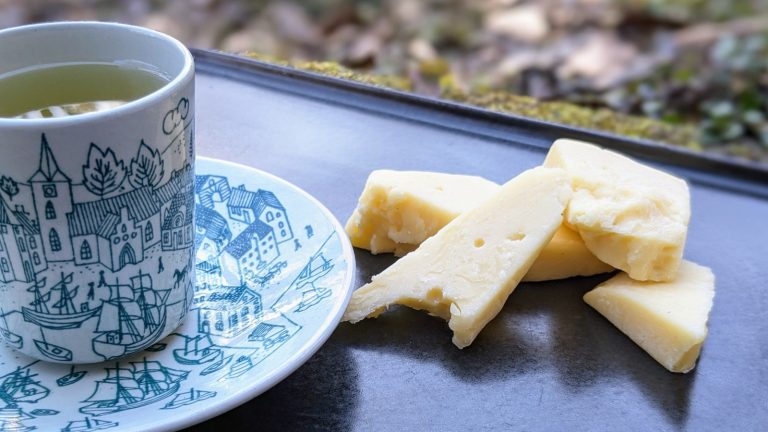 Discover Amazing Flavor Combinations by Pairing Tea with Cheese