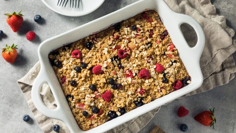 Should Baked Oatmeal Be Refrigerated?