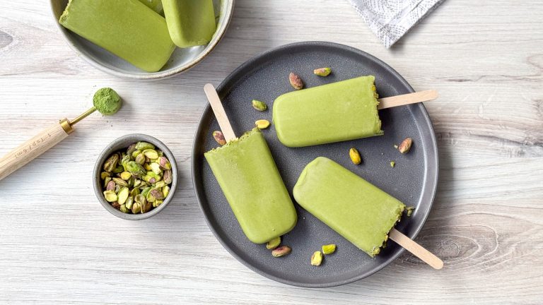 Recipe for Matcha Pistachio Popsicles