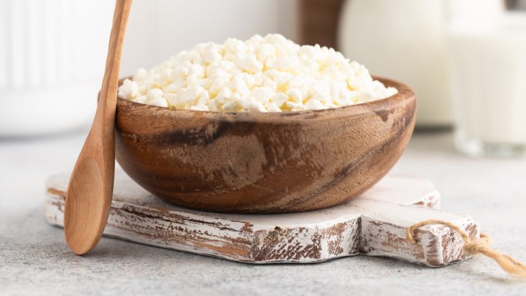 6 Delicious Toppings to Elevate Your Cottage Cheese Snack