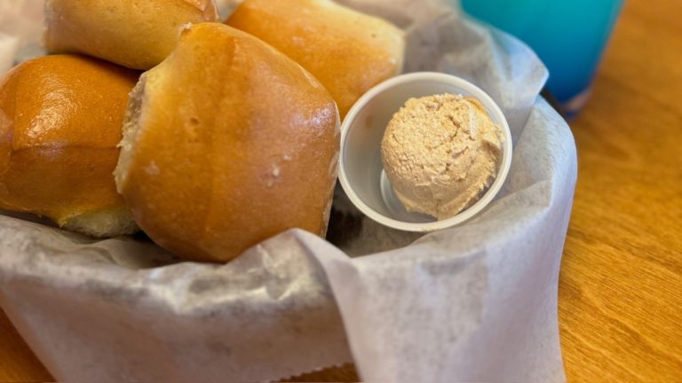 Is Texas Roadhouse Honey Cinnamon Butter Available for Purchase in Stores?