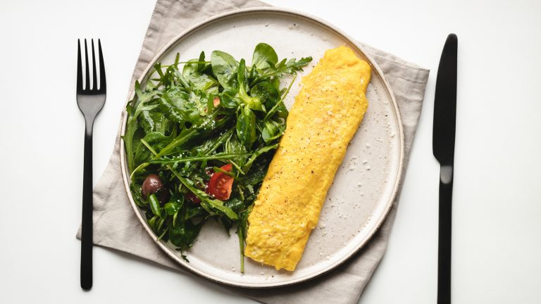 5 Tips for Perfecting an Egg Yolk-Only Omelet