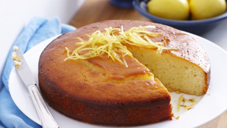 Turkish Yogurt Cake: A Delicious Alternative to Cheesecake?