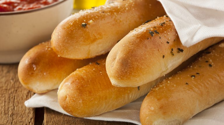 A Store-Bought Alternative to a Famous Chain's Breadsticks Worth Trying