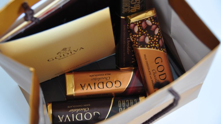 The Most Basic Godiva Chocolate Bar Is Also the Worst