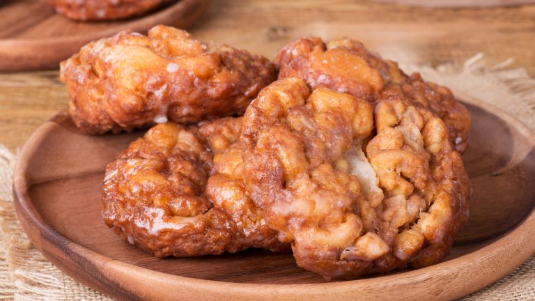 12 Essential Tips for Making the Tastiest Apple Fritters