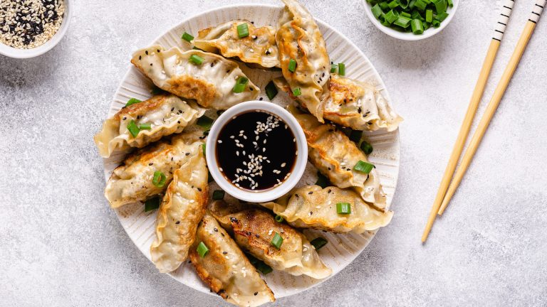 The Ideal Pan for Achieving Perfectly Crispy Dumplings