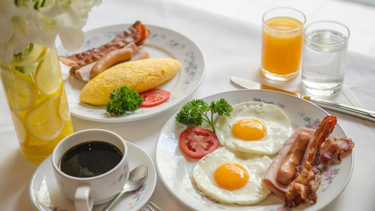 The Top 4 High-Protein Breakfast Meats and Ones to Skip