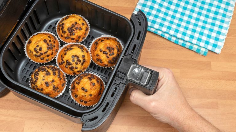 Many Air Fryers Are Suitable for Baking, But Avoid This Type