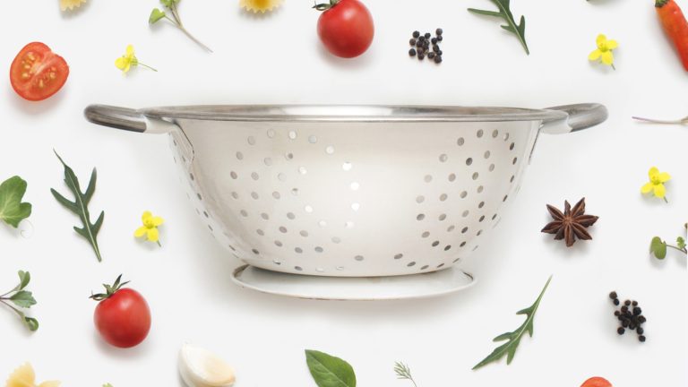 14 Innovative Uses for a Colander in Your Home and Garden