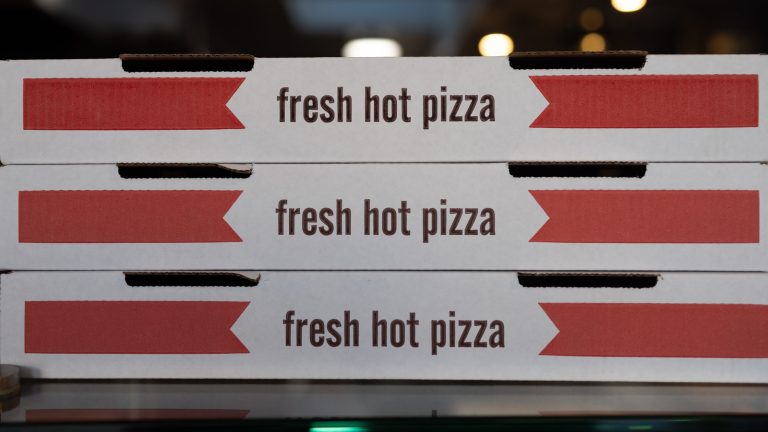 The Genius Pizza Box Trick for Effortless, Mess-Free Slice Serving