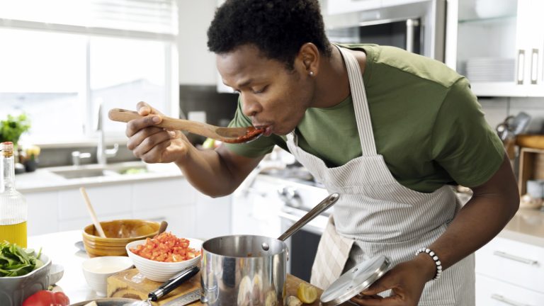 Understanding Daughter Sauces: How They Differ from Mother Sauces