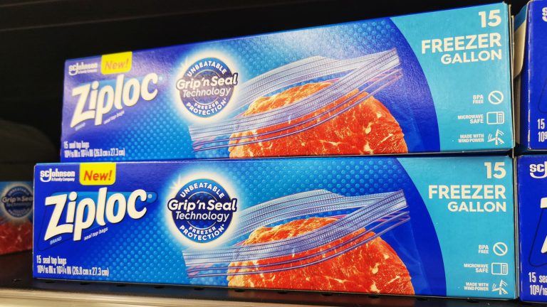 Here's What Ziploc Says About Reusing Its Plastic Bags