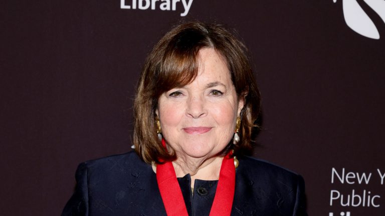How Ina Garten Keeps Chicken Breasts Moist While Carving