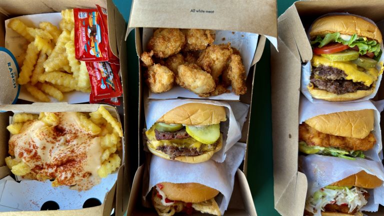 Chain vs. Franchise Restaurants: Understanding the Key Differences