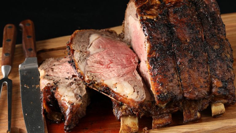 Optimal Resting Time for Prime Rib to Ensure Maximum Moisture Before Serving