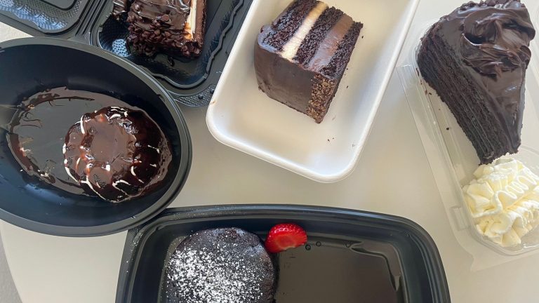 7 Irresistible Chocolate Cakes from Popular Chain Restaurants