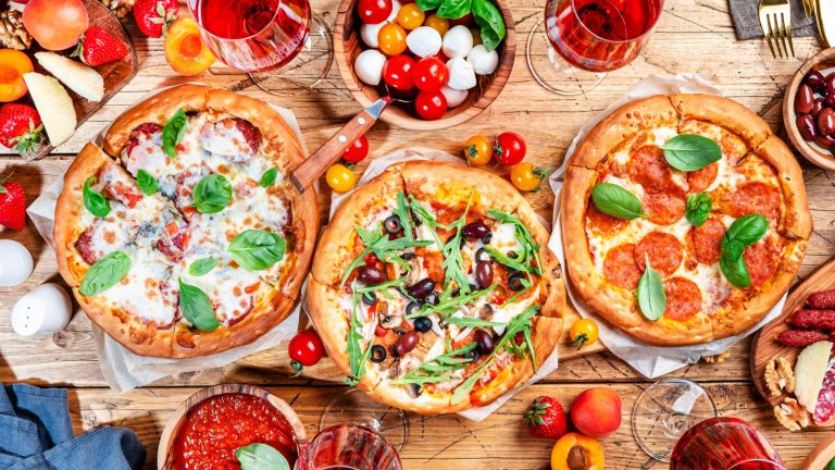 The Surprising Fruit That Perfectly Complements Pizza