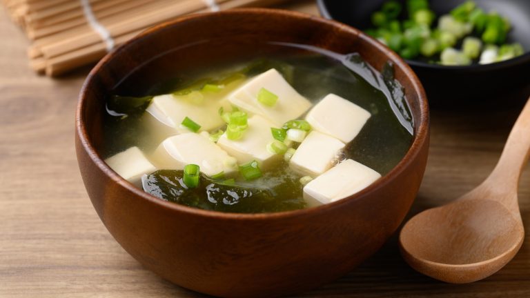 Top Seaweed Varieties for Achieving Restaurant-Quality Miso Soup Flavor
