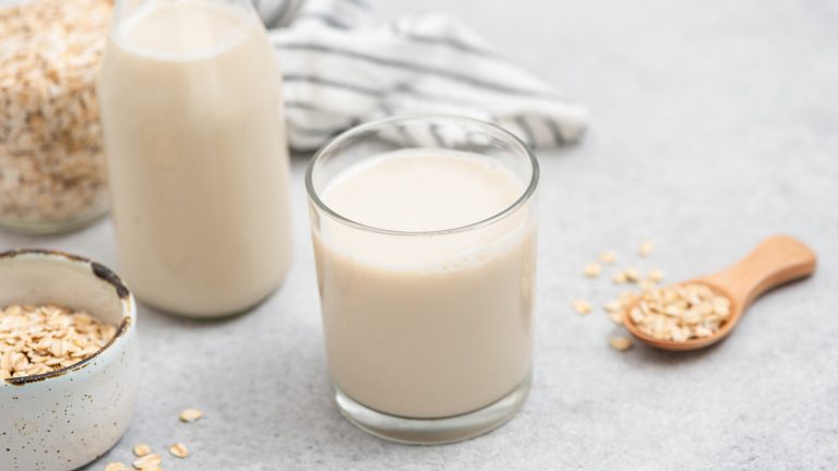 Why Oat Milk Is Incredibly Smooth and Creamy — And Its Impact on Your Cooking