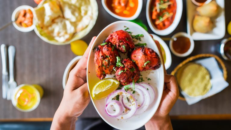 11 Signs You're Dining in an Excellent Indian Restaurant