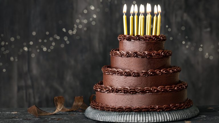 Understanding the Importance of 'Doweling a Cake' and Why It Matters