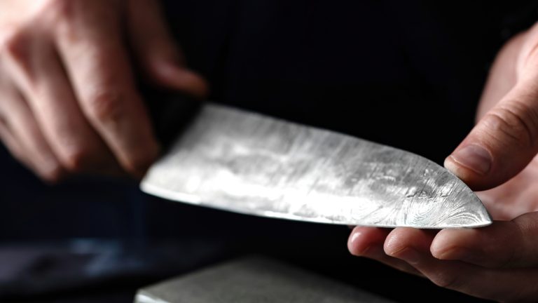 Look Out for These Warning Signs That Indicate It's Time to Replace Your Chef's Knife
