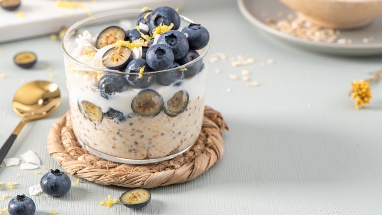 Enhancing Overnight Oats with a Creamy Protein Boost