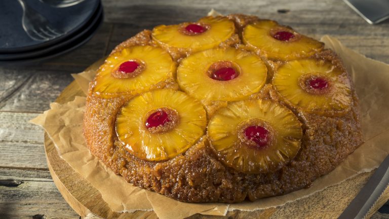 Selecting the Perfect Canned Pineapple for a Delicious Cake