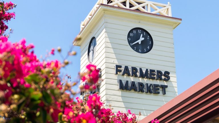 The LA Farmers Market Cherished by Old Hollywood Icons Continues to Thrive Today