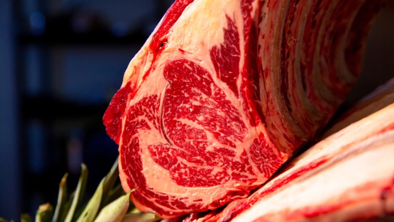 Why Marinating This Incredibly Juicy Cut of Steak Is a Mistake