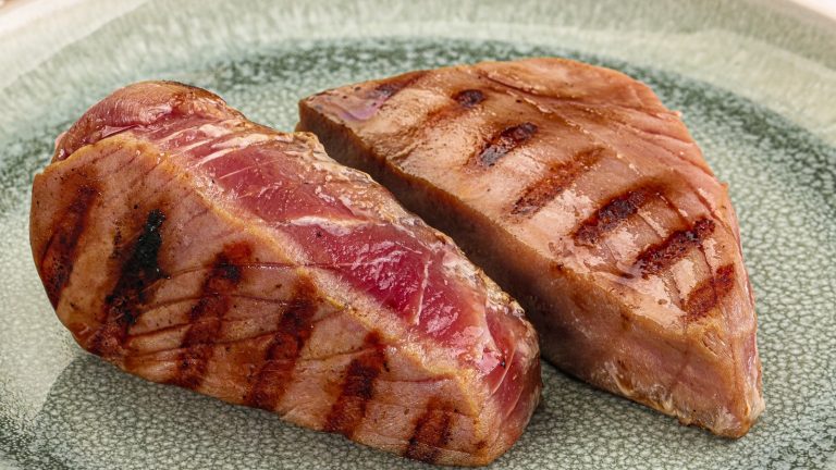 The Most Secure Way to Cook Ultra Rare Tuna Steaks