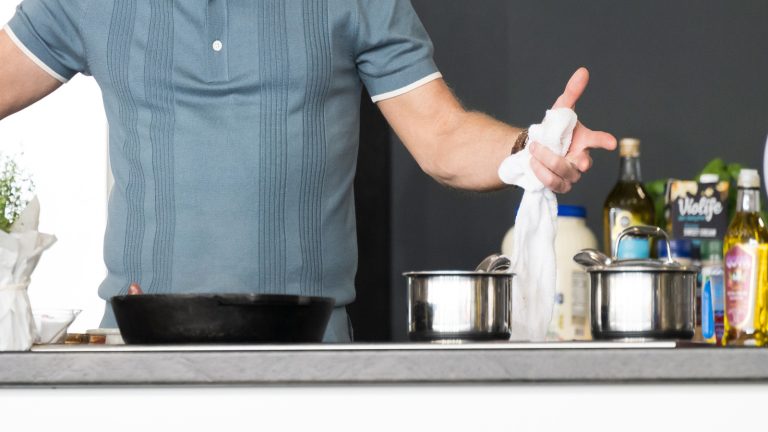 The Ultimate Cuisine to Cook to Outsmart Bobby Flay, Backed by Data Science