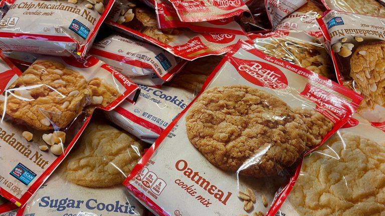 The Most Disappointing Betty Crocker Cookie Mix: Tempting Aroma, Lackluster Taste