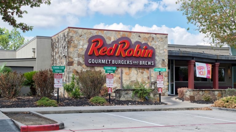 The Must-Try Dessert at Red Robin That's Worth Saving Room For