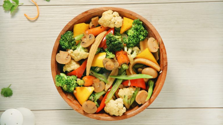 How to Prepare Chinese Takeout-Inspired Vegetables at Home
