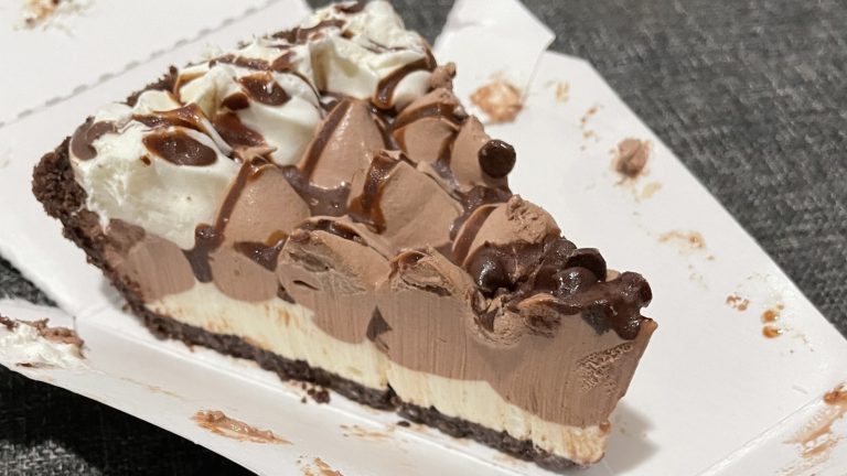 Find the Ideal Burger King Hershey Sundae Pie Copycat at Your Grocery Store