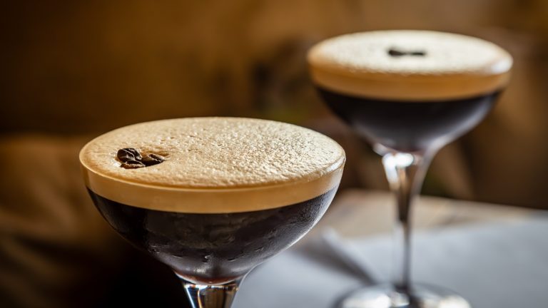 The Essential Cocktail Trick for Achieving a Perfectly Frothy Top on Espresso Martinis