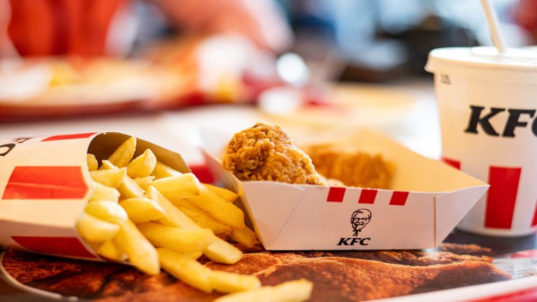 The Unconventional Method KFC Uses to Cook Chicken (It's Not Deep Fried)