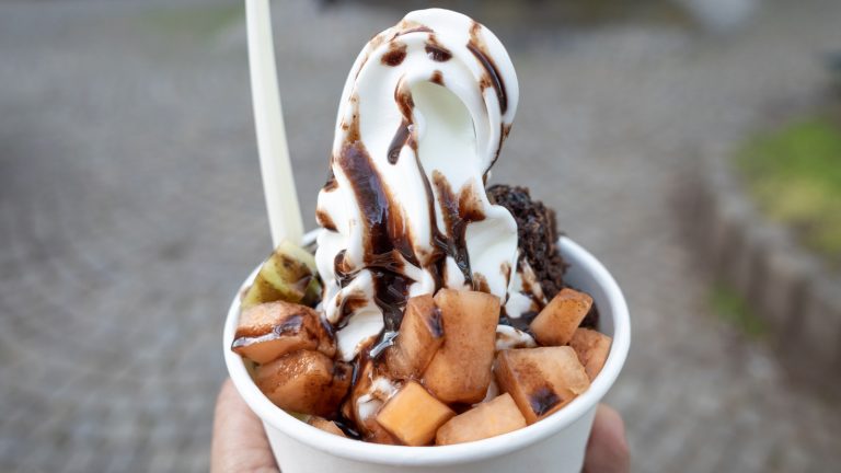 The Frozen Yogurt Craze Thrives at This Regional Gas Station Chain