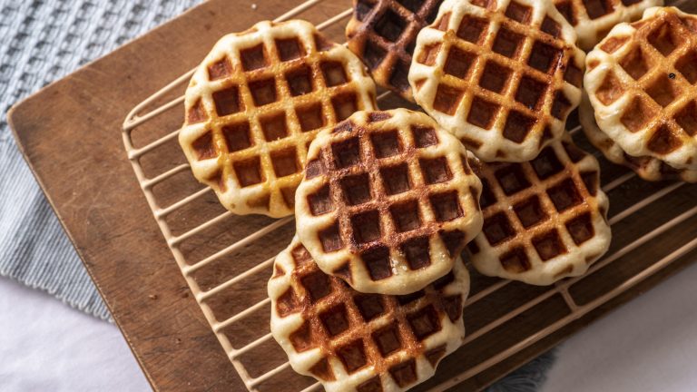 This Air Fryer Trick Turns Frozen Waffles into a Crispy Mexican-Inspired Dessert in Under 10 Minutes