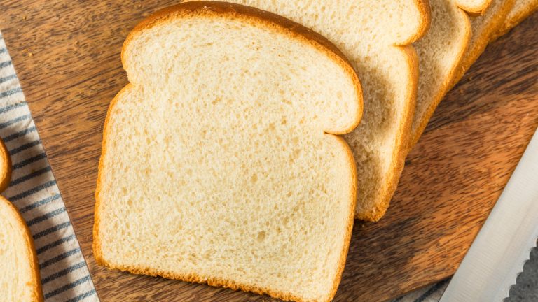 The Most Disappointing Store-Bought White Bread Comes from an Expensive Fast Food Brand