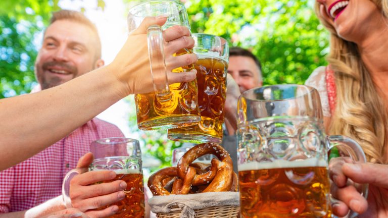 Creating a Beer Garden Oasis in Your Backyard