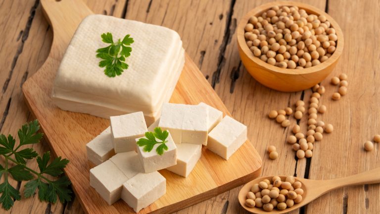 Exploring the Distinct Differences Between Paneer and Tofu