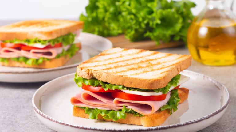 12 Simple Tips to Elevate Your Turkey Sandwiches