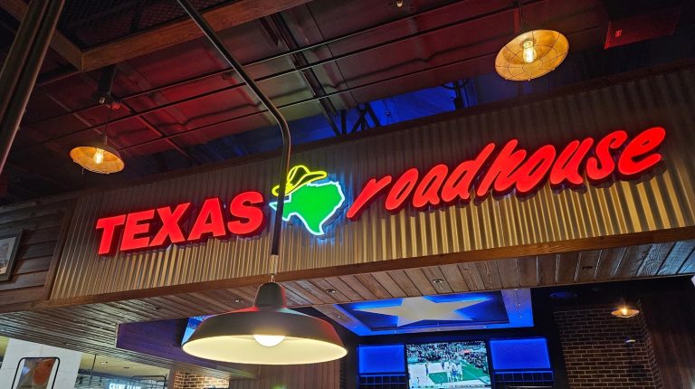 Essential Tips, Tricks, and Hacks Every Texas Roadhouse Fan Should Know